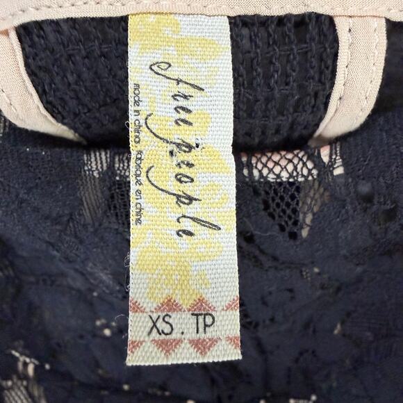 Free People Lace Mini Dress Womens XS Black Geo Floral Romantic Boho Whimsygoth - Picture 9 of 12